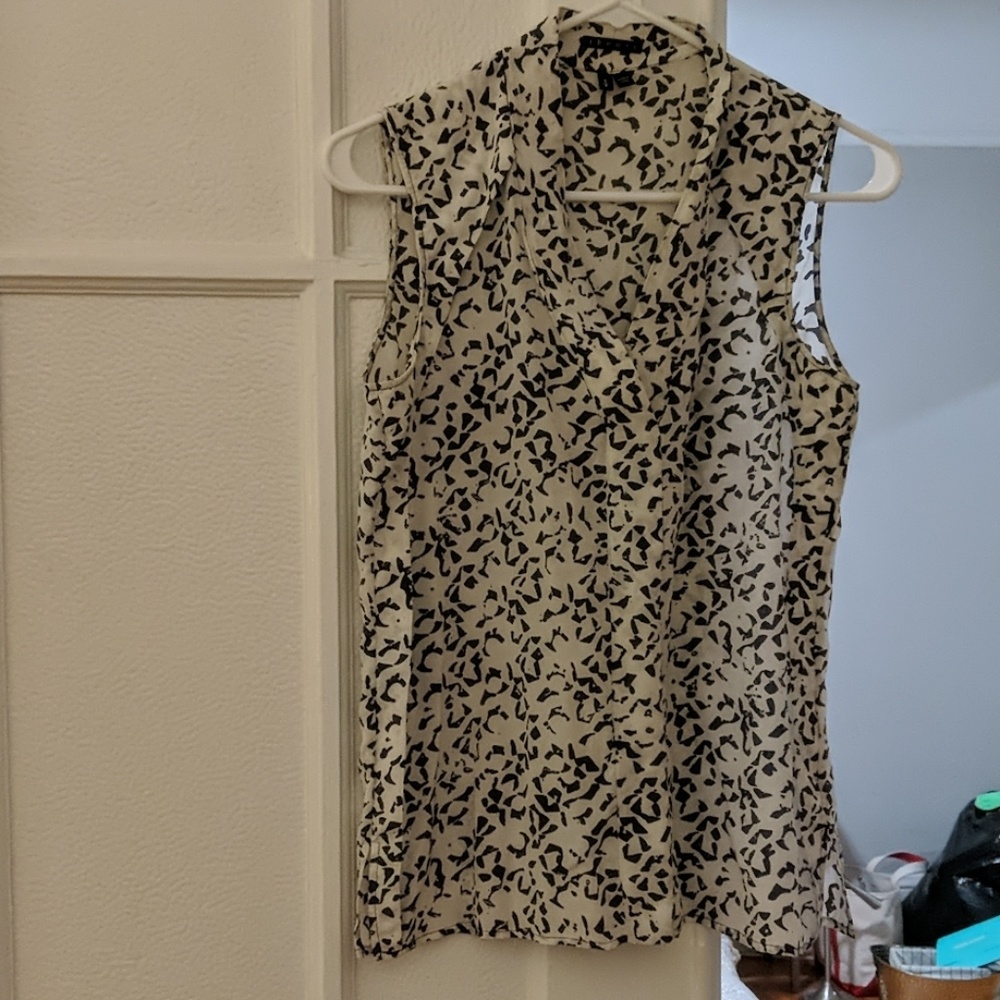 Theory short sleeve blouse